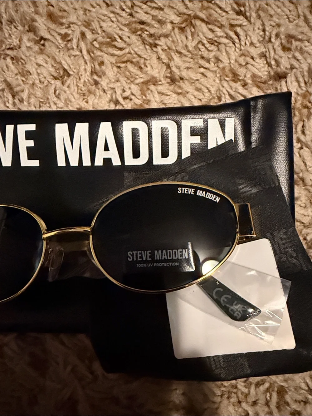 NEW Steve Madden Gold Frame Sunglasses with Black Lenses